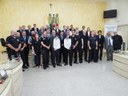Vereadores, autoridades, delegados e agentes da Polícia Civil