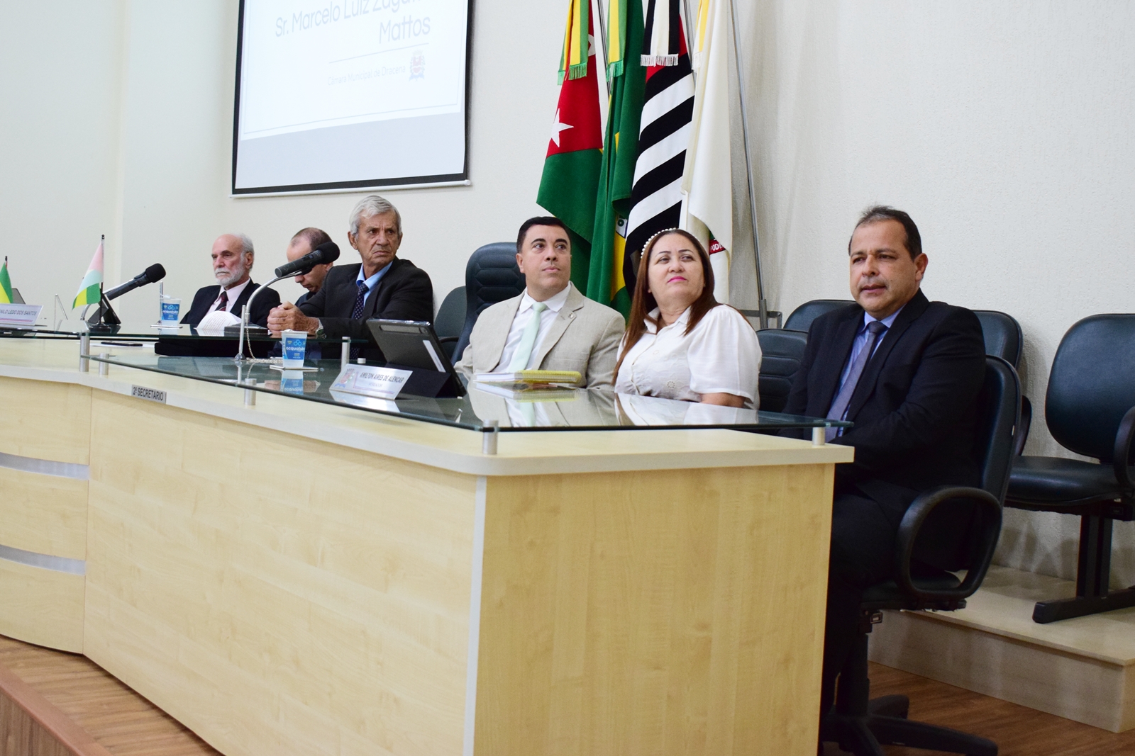 Mesa Principal (3).JPG