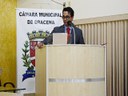 O vereador Kielse Munis em seu discurso ao homenageado representando a Câmara Municipal de Dracena