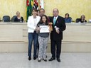 Aluna Adrielly Gonçalves Cena, Dra. Angélica Harumi Konda e vereador Cláudio José Pasqualeto