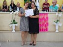 Representando a homenageada Elda Letícia Seabra Gaiotti e a vereadora Maria Mateus