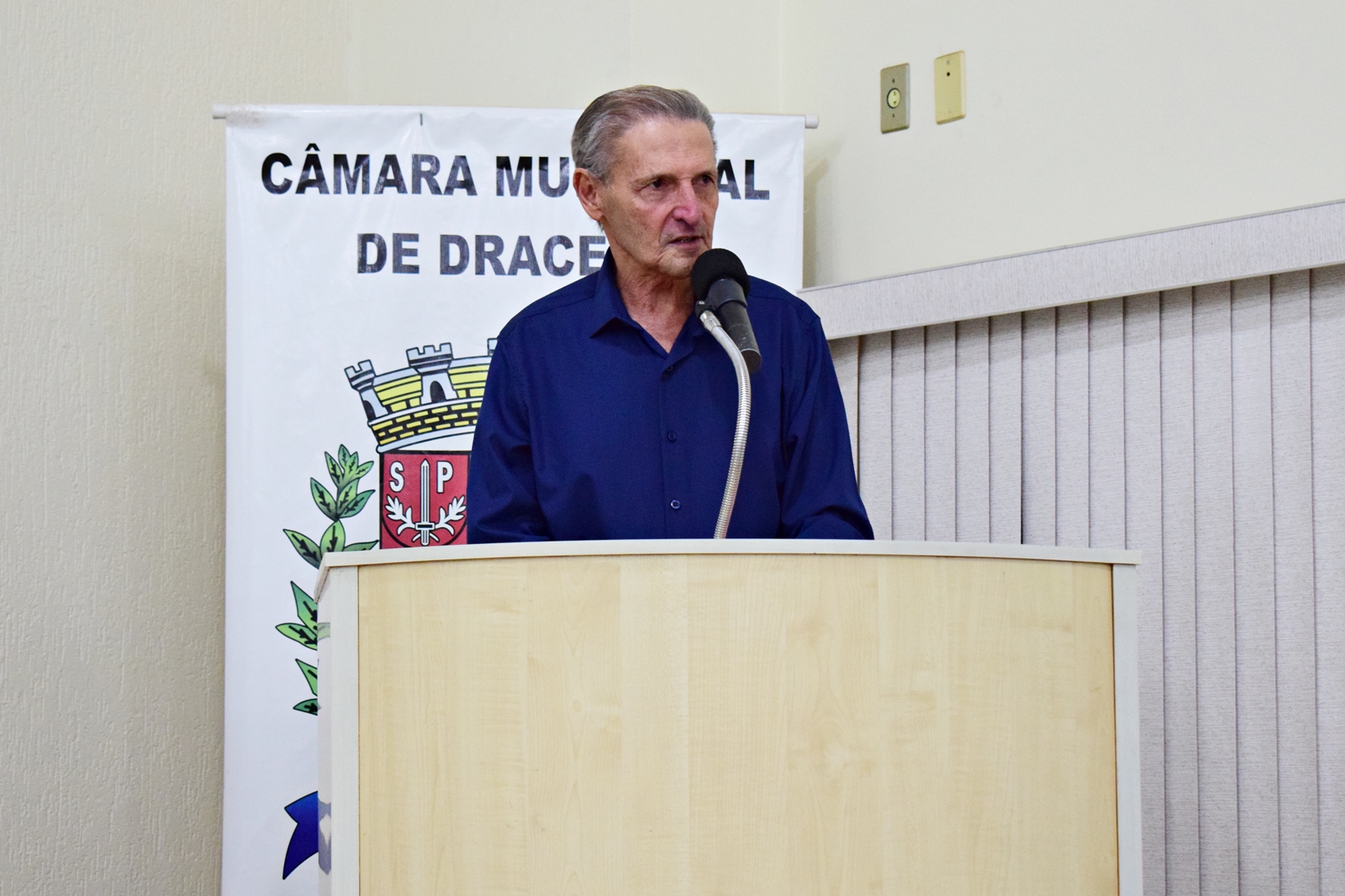 Dr. Talel Salle 1.JPG