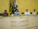 Mesa Principal – Presidente, Vereador Juliano Brito Bertolini, dentista Marco Antonio Colman, Coordenador de Saúde Bucal e a Sra. Francisca Quintina de Brito, Presidente Comissão Organizadora das Associações de Moradores e Grupos O