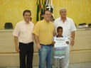 Dr. Marco Antonio Colman, Coordenador de Saúde Bucal, Dr. José Roberto Vieira, Vereador Francisco Rossi e Elioenai Marques Lago, aluno da 5ª série B da E.E. Alfredo Machado