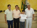 Dr. Amaury Celso Araújo, Dr. Marco Antonio Colman, Coordenador de Saúde Bucal, Vereador Francisco Rossi e Guilherme Henrique Ávila Moraes, aluno do 5º Ano da EMEFI Moacir Simard