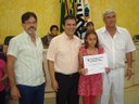 Dr. Amaury Celso Araújo, Dr. Marco Antonio Colman, Coordenador de Saúde Bucal, Vereador Francisco Rossi e Samara Rodrigues de Oliveira, aluna do 4º Ano da EMEFI Prof. Waldomiro Machado
