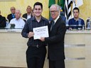 Vereador Ailton Lorensetti entrega Diploma ao vereador-estudante do Parlamento Jovem 2019