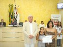 Vereador Francisco Eduardo Aniceto Rossi, Dra. Márcia de Almeida Sales Cantadori, a Ana Claudia Soares Silva de Souza - aluna do 3º Ano, da EMEFI Luiza Rossa Ribeiro