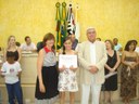 Vereador Francisco Eduardo Aniceto Rossi, Dra. Isabel Cristina Dancieri da Silveira, a Penina Cecília Varine Pereira - aluna da 8º série da E.E. Profª Julieta Guedes de Mendonça