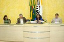 Mesa Diretora da Câmara composta por: Sra. Darcy A. Danelutti Rejani, 1ª dama do Município, Sr. Célio Rejani, Prefeito Municipal, Vereadora-estudante, Presidente do Parlamento Jovem, e o Vereador-presidente Juliano Brito Bertolini
