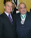 Vereador-Presidente Nelson Nabor Buzinaro e o homenageado Ademir Muniz Lhamas - Foto Cláudio José