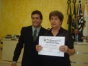 Vereador Divanir Ledo dos Santos e a homenageada Sra. Creusa Miorin Rodrigues - AVAPAC