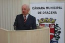 Prof. José Gonzaga da Silva Neto, Mantenedor do CESD – Centro de Ensino Superior de Dracena - falando ao homenageado