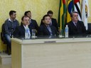 A Mesa Principal foi composta pelo Presidente da Câmara, Francisco Rossi, Prefeito José Antônio Pedretti, autoridades e pessoas importantes para o homenageado.