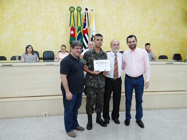 Atirador Destaque de 2016 é homenageado na Câmara