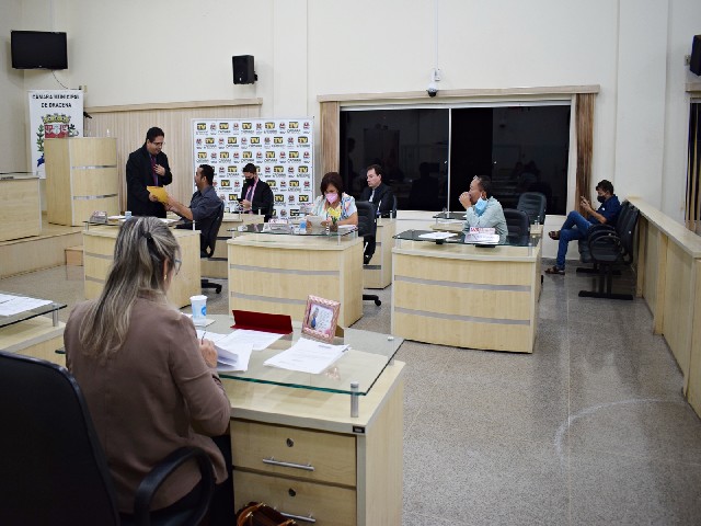 Câmara aprecia dois projetos de decreto legislativos em sessão ordinária