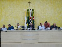 Câmara aprova cinco projetos e moção de protesto à reforma da previdência