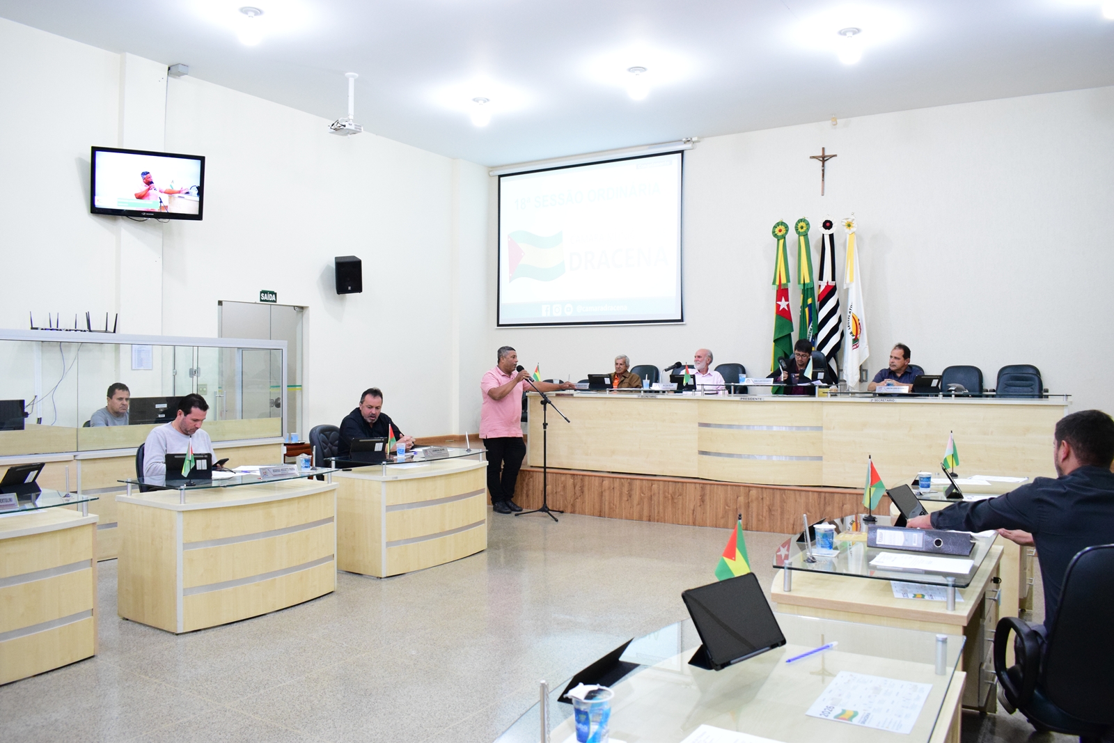 Câmara aprova Lei de Diretrizes Orçamentárias para 2027 e autoriza repasses a entidades na 18ª sessão ordinária