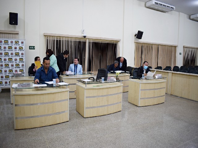 Câmara de Dracena aprecia projeto que considera urbana área de terras em zona rural