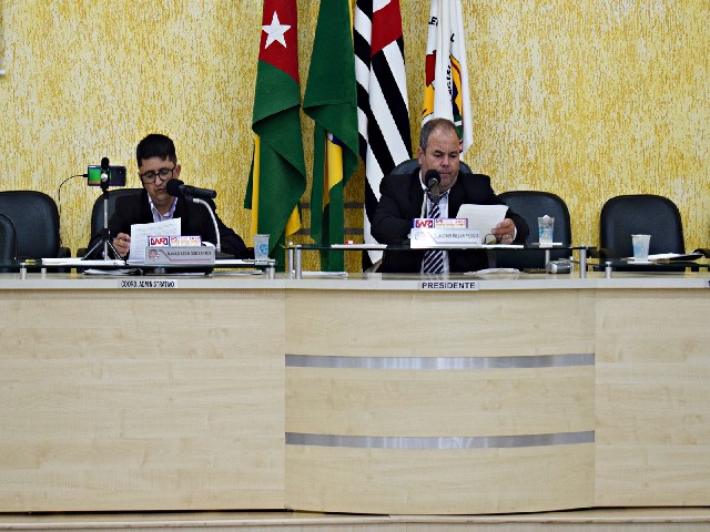 Câmara de Dracena aprova gratificação a Agente de Contratação no município