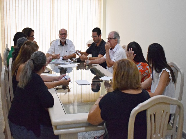Câmara de Dracena se reúne com entidades de proteção animal do município