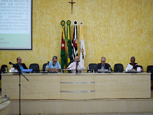 Câmara Municipal de Dracena aprova sete projetos em sessão extraordinária