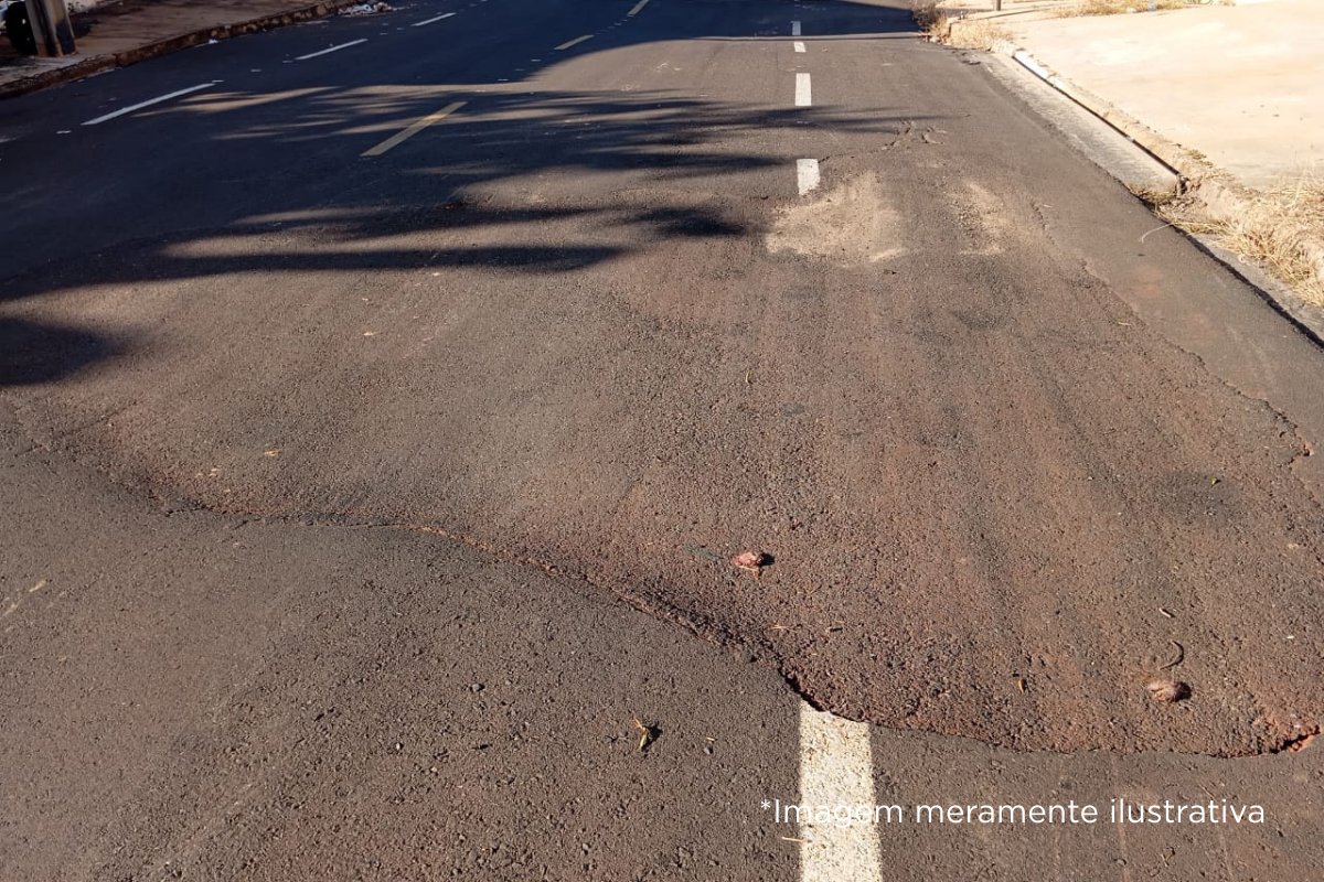 Câmara Municipal de Dracena questiona afundamento de pavimento na Rua Stélio Machado Loureiro