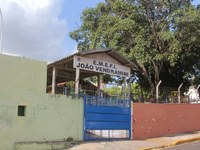 Câmara questiona se consta no cronograma a limpeza do parque infantil da EMEFI João Vendramini