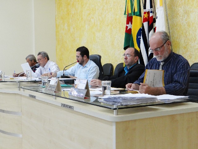 Cinco projetos de leis são aprovados em sessão de segunda-feira na Câmara de Dracena