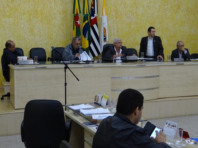 Em Regime de Urgência Especial, projetos de iniciativa popular são rejeitados