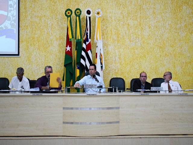 Em última sessão ordinária da Câmara, vereadores aprovam projetos na Ordem do Dia