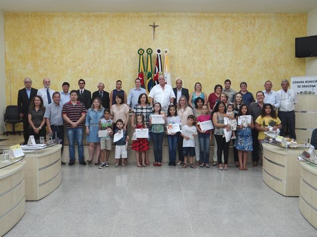 Entregues Diplomas pelo Dia do Dente São e Líder Comunitário