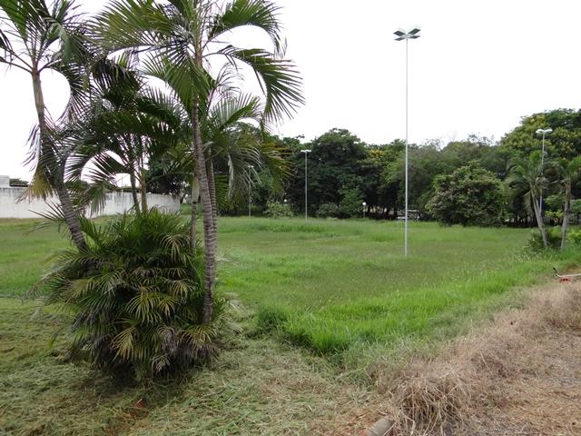 Jardim Europa: Área de lazer passa por limpeza