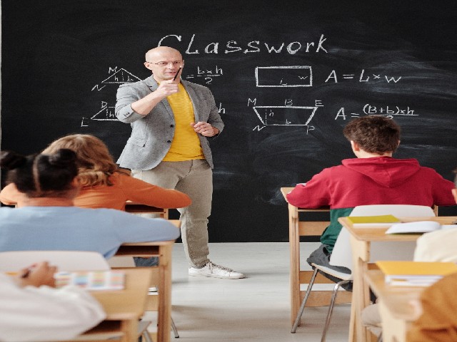 Legislativo dracenense sugere benefício de cartão alimentação a professores eventuais