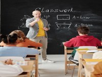 Legislativo dracenense sugere benefício de cartão alimentação a professores eventuais