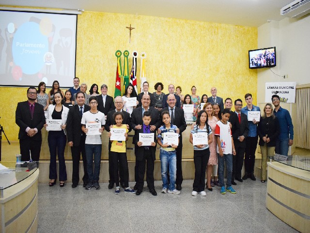 Parlamento Jovem: vereadores-estudantes apresentam seus projetos para o município de Dracena