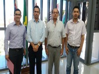 Presidente do legislativo Rodrigo Parra e assessoria jurídica participam de audiência no Tribunal de Contas em