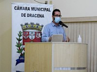 Situação do ponto de ônibus localizado na Rua Tiradentes chama a atenção e o vereador Rodrigo Parra solicita r