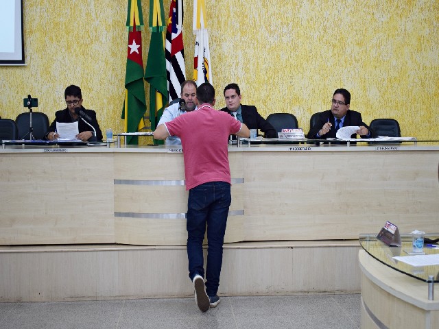 Vereadores apresentam requerimentos e indicações em sessão ordinária