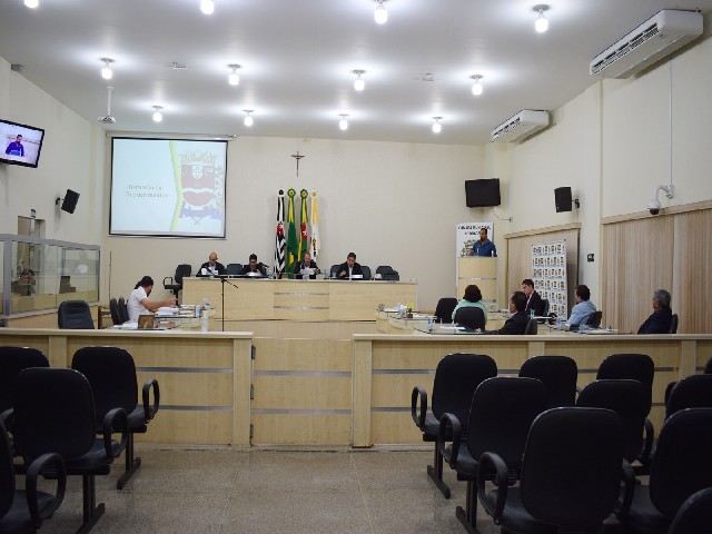 Vereadores apresentam requerimentos e indicações em sessão ordinária