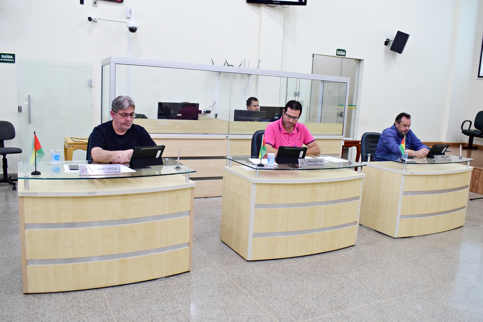 Vereadores aprovam projetos sobre meio ambiente, incentivo ao agronegócio e apoio à APAE em sessão ordinária