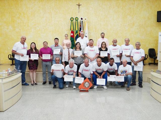 Vôlei Adaptado (60 anos) recebe Diplomas de Honra ao Mérito